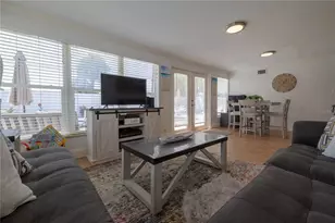 813 E 6th Ave, New Smyrna Beach, FL 32169 - Photo 11