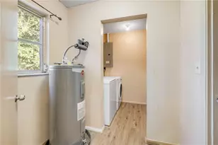 1060 E Patrick Cir, Daytona Beach, FL 32117 - Photo 17