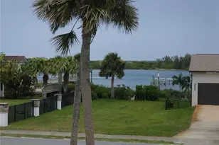 1012 S Riverside Dr, Edgewater, FL 32132 - Photo 25