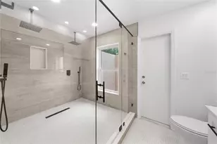 3917 Lake Mira Dr, Orlando, FL 32817 - Photo 27