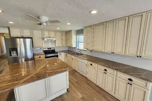 105 Desoto Dr, New Smyrna Beach, FL 32169 - Photo 3