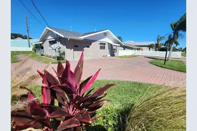 105 Desoto Drive, New Smyrna Beach, FL 32169 - Photo 1