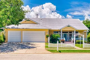 2815 Bay Side Dr, New Smyrna Beach, FL 32168 - Photo 1