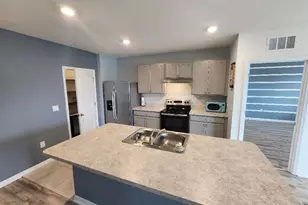 915 Noble Run, New Smyrna Beach, FL 32168 - Photo 3