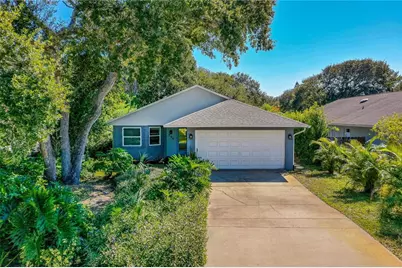 799 E 22nd Avenue, New Smyrna Beach, FL 32169 - Photo 1