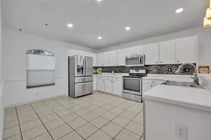 3817 Grove View Ln, Port Orange, FL 32129 - Photo 9