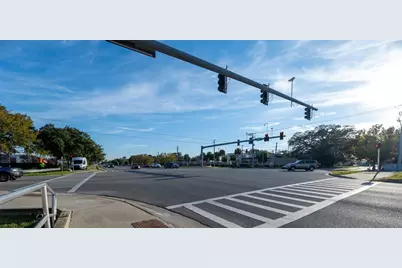 966 Reed Canal Road, South Daytona, FL 32119 - Photo 15