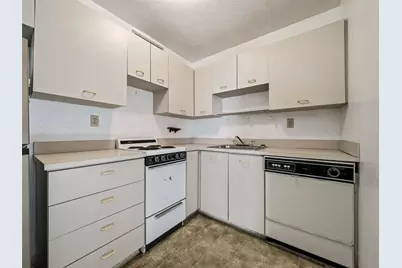 813 E 8th Avenue, New Smyrna Beach, FL 32169 - Photo 21