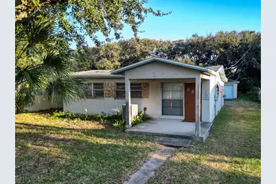 813 E 8th Avenue, New Smyrna Beach, FL 32169 - Photo 1