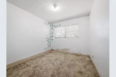 813 E 8th Avenue, New Smyrna Beach, FL 32169 - Photo 11