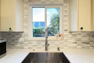 303 S Pine St, New Smyrna Beach, FL 32169 - Photo 3