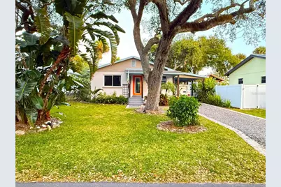 303 S Pine Street, New Smyrna Beach, FL 32169 - Photo 1