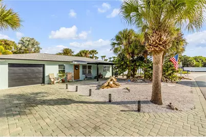 402 Lincoln Avenue, New Smyrna Beach, FL 32169 - Photo 1