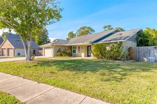 1105 Donnell Dr, Port Orange, FL 32129 - Photo 3