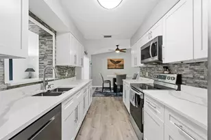 3314 Travelers Palm Dr, Edgewater, FL 32141 - Photo 11