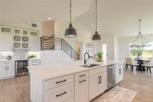 704 Skylane Cir, Edgewater, FL 32132 - Photo 3