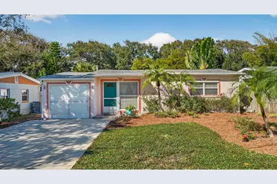 810 E 9th Avenue, New Smyrna Beach, FL 32169 - Photo 1