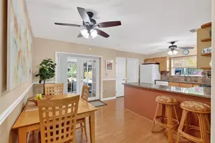 810 E 9th Ave, New Smyrna Beach, FL 32169 - Photo 11