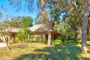 1811 E Spruce Creek Blvd, Port Orange, FL 32128 - Photo 5