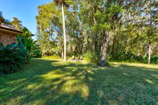 1811 E Spruce Creek Blvd, Port Orange, FL 32128 - Photo 9