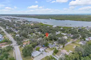 113 9th St, New Smyrna Beach, FL 32168 - Photo 3