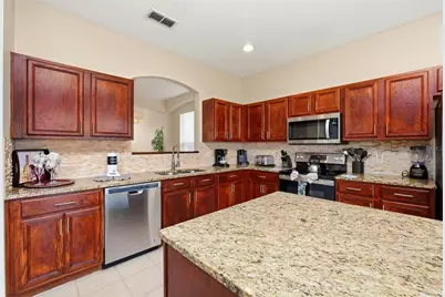 135 Sevilla Avenue, Davenport, FL 33897 - Photo 17