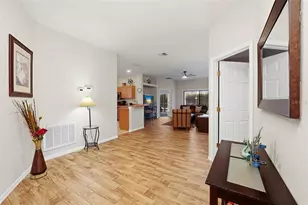 16602 Lazy Breeze Loop, Clermont, FL 34714 - Photo 5