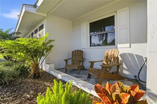 1212 Magnolia St, New Smyrna Beach, FL 32168 - Photo 5