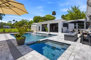 1212 Magnolia St, New Smyrna Beach, FL 32168 - Photo 3