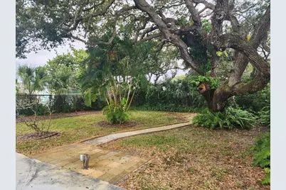 798 E 11th Avenue, New Smyrna Beach, FL 32169 - Photo 19