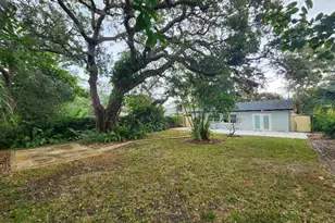 798 E 11th Ave, New Smyrna Beach, FL 32169 - Photo 17