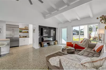 905 N Peninsula Avenue, New Smyrna Beach, FL 32169 - Photo 9