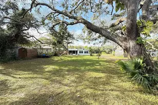 2805 Saxon Dr, New Smyrna Beach, FL 32169 - Photo 49