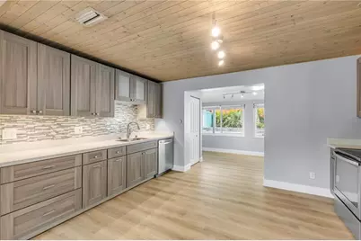 921 E 2nd Avenue, New Smyrna Beach, FL 32169 - Photo 13