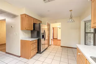 212 Wellington Dr, Daytona Beach, FL 32119 - Photo 5