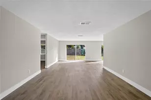 398 Graciela Cir, Saint Augustine, FL 32086 - Photo 3