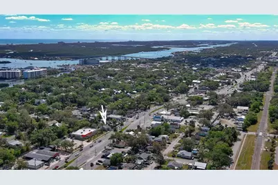 607 N Dixie Freeway, New Smyrna Beach, FL 32168 - Photo 17