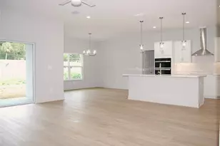 377 Palm Dr, New Smyrna Beach, FL 32168 - Photo 3