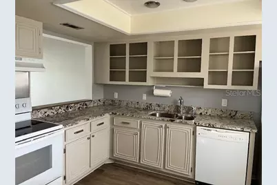 325 N Causeway #D205, New Smyrna Beach, FL 32169 - Photo 3