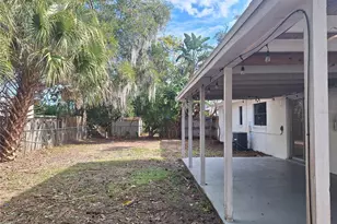 607 Edward St, New Smyrna Beach, FL 32168 - Photo 17