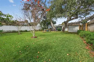 805 E 14th Ave, New Smyrna Beach, FL 32169 - Photo 23