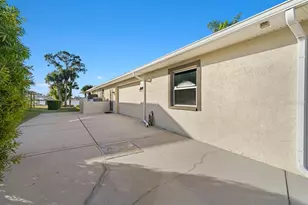 2660 Sunset Dr, New Smyrna Beach, FL 32168 - Photo 23