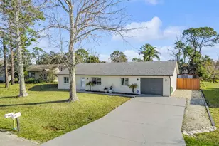 3421 Yule Tree Dr, Edgewater, FL 32141 - Photo 3
