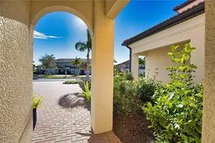 10042 Crooked Crk Dr, Venice, FL 34293 - Photo 5