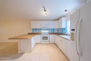 3733 Cardinal Blvd, Daytona Beach, FL 32118 - Photo 9