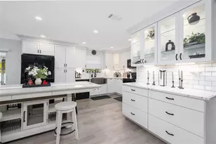 692 Gaslight Dr, South Daytona, FL 32119 - Photo 11