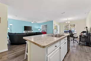 113 Fishermans Cove Dr, Edgewater, FL 32141 - Photo 7