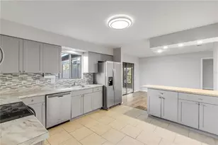 1842 Evergreen Dr, Edgewater, FL 32141 - Photo 9