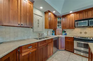 2 Hickory Ln, Daytona Beach, FL 32118 - Photo 9