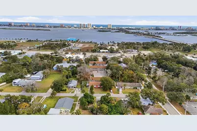 805 Louisville Street, Port Orange, FL 32129 - Photo 41